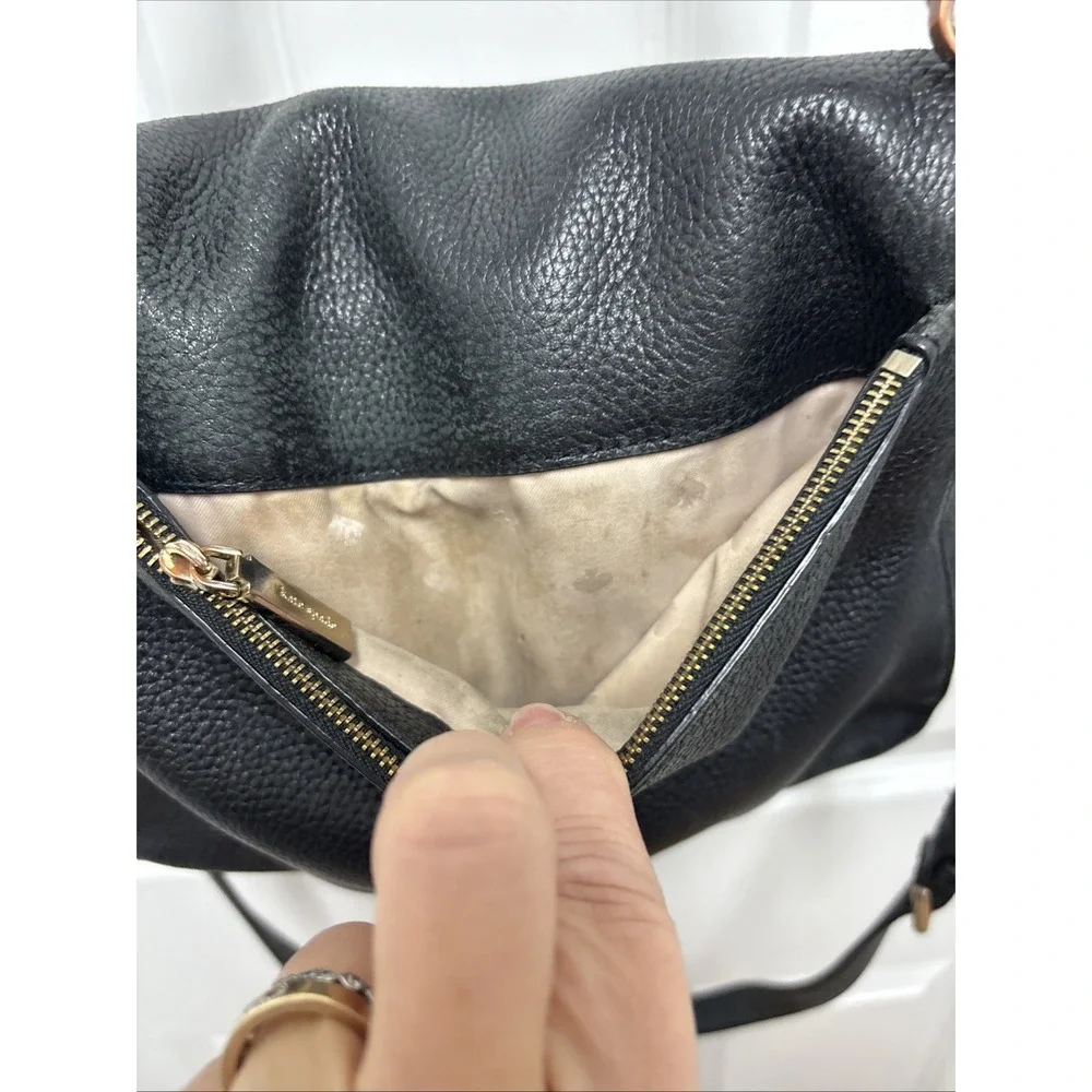 kate spade new york K6029 Women's Medium‎ Shoulder Bag - Black